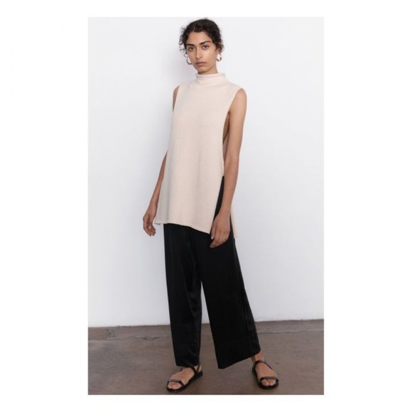 St. Agni Tops - NWOT St. Agni toyo top M/L